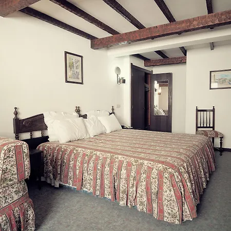 فندق Rainha Santa Isabel - History Óbidos