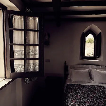 Hotel Rainha Santa Isabel - History Óbidos