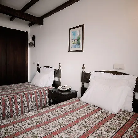 فندق Rainha Santa Isabel - History 3*