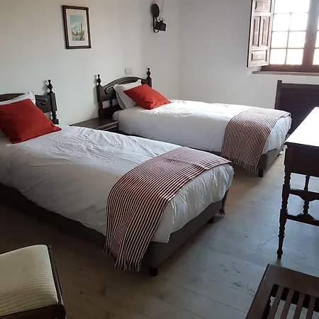 Rainha Santa Isabel - History Óbidos