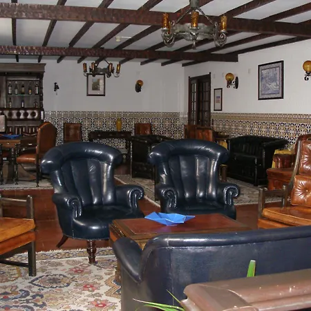 Rainha Santa Isabel - History فندق 3*