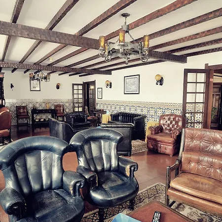 Rainha Santa Isabel - History فندق 3*