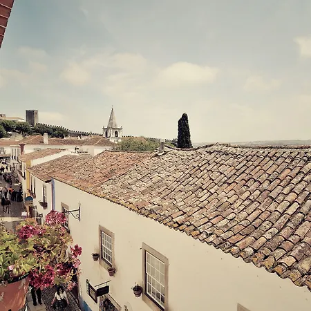 Rainha Santa Isabel - History فندق