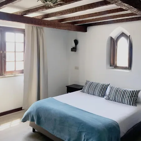 فندق Rainha Santa Isabel - History