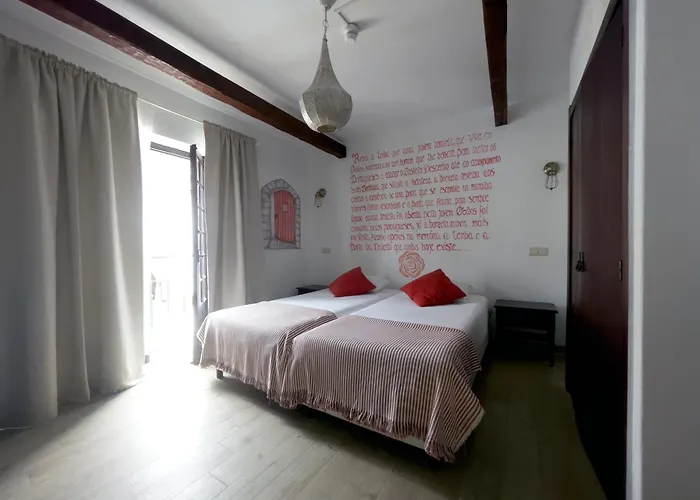 호텔 Rainha Santa Isabel - History 오비도스