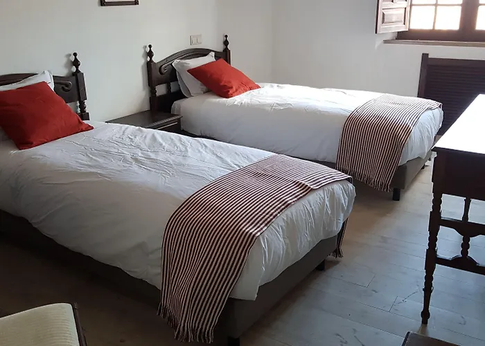 Rainha Santa Isabel - History 오비도스