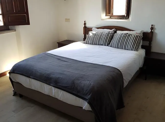 호텔 Rainha Santa Isabel - History 오비도스