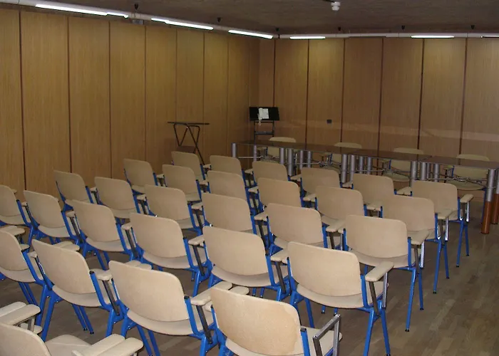 호텔 Rainha Santa Isabel - History 오비도스